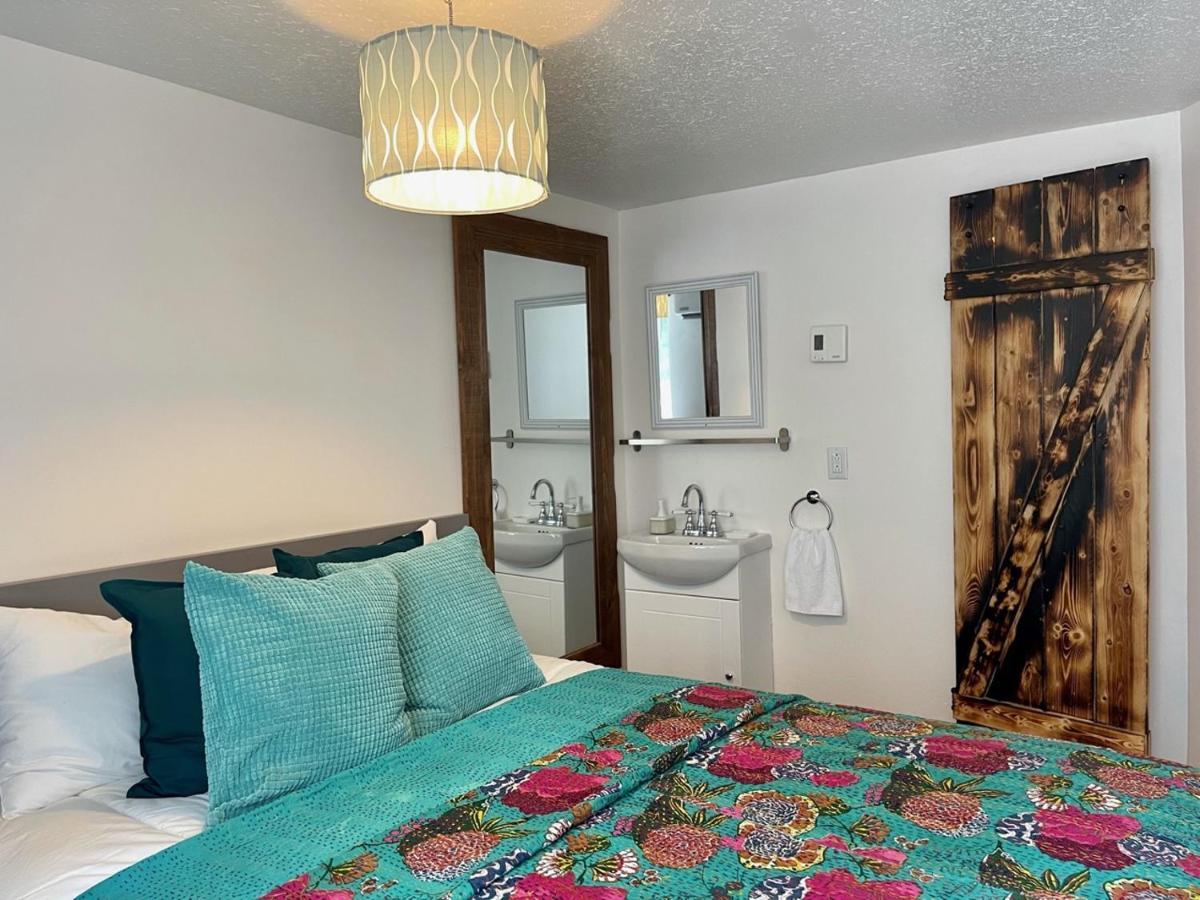 Jaune Hôtel-boutique Hotel Saint-Gédéon